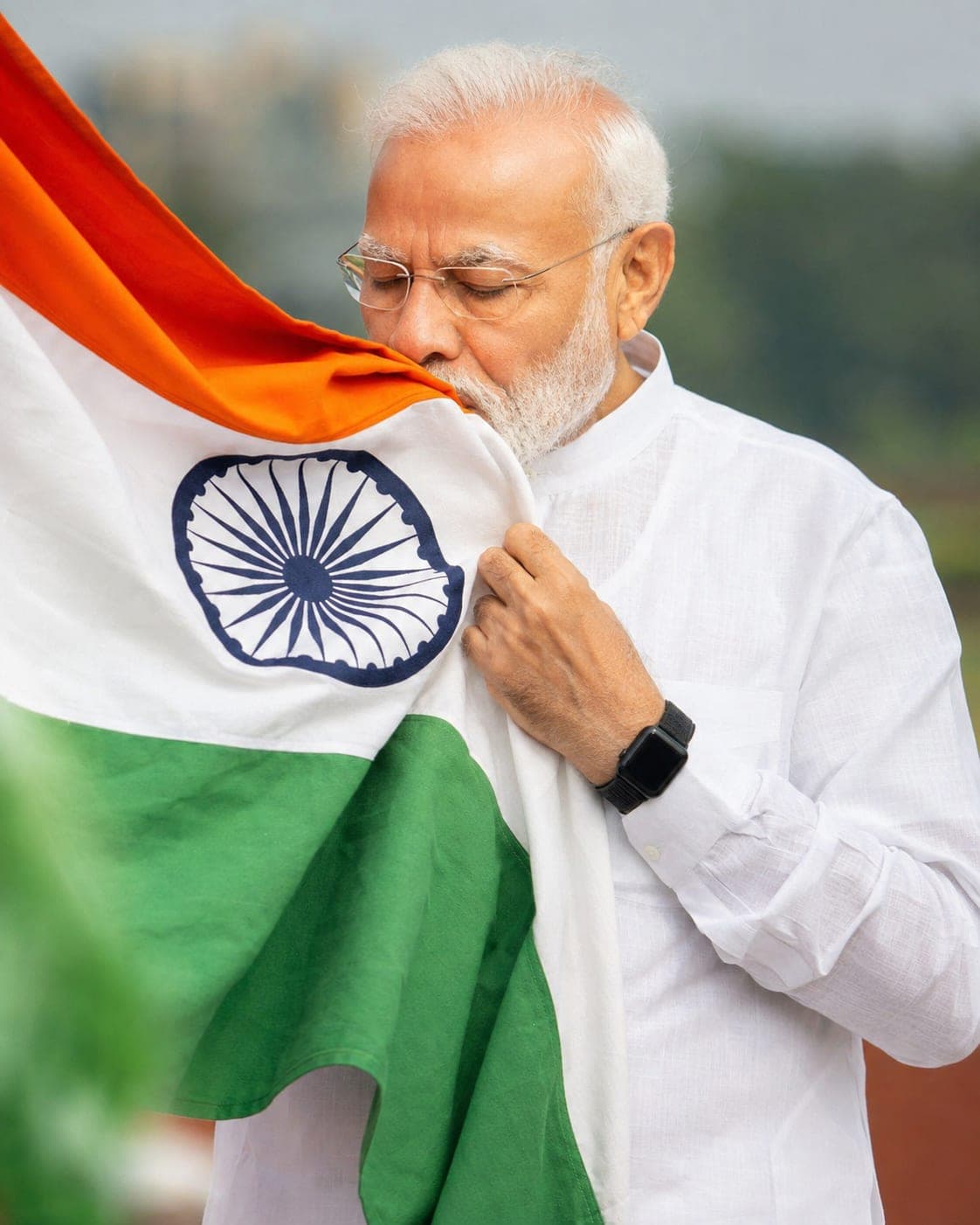 Ultra Realistic Indian Flag Kissing Portrait AI Prompt (8K Cinematic)